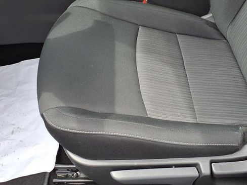 Used 2025 Nissan Sentra SV w/ Trunk Package image 7