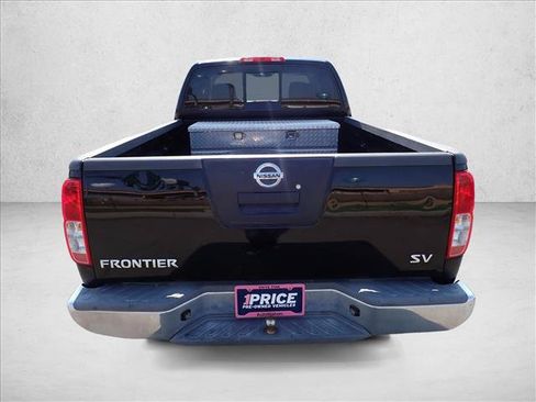 Used 2012 Nissan Frontier SV RWD image 3
