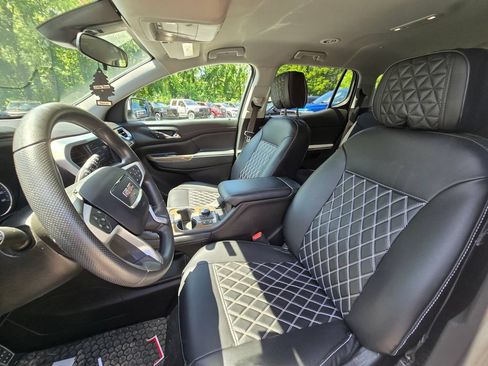 Used 2023 GMC Acadia SLE w/ Driver Convenience Package AWD/4WD image 15