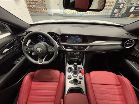 New 2025 Alfa Romeo Stelvio Sprint w/ Veloce Package image 10