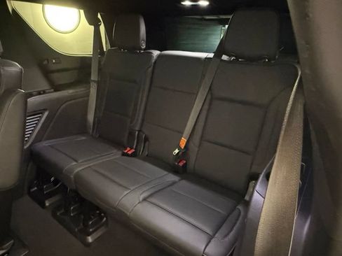 Used 2021 GMC Yukon Denali w/ Denali Premium Package AWD/4WD image 19