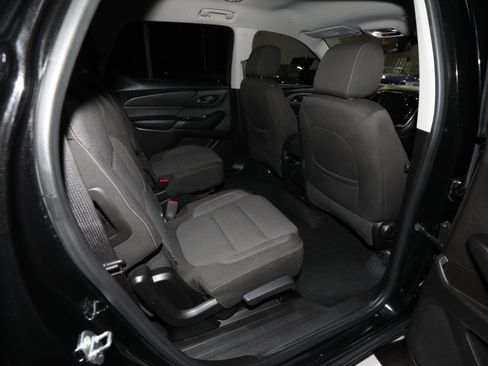 Used 2018 Chevrolet Traverse LT AWD/4WD image 37