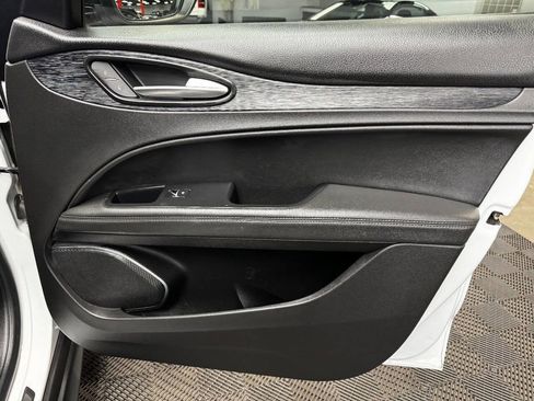 Used 2023 Alfa Romeo Stelvio Sprint RWD image 57