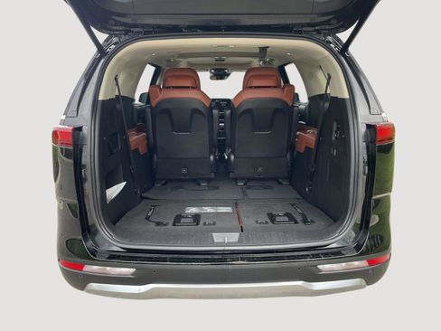 Used 2022 Kia Carnival SX Prestige FWD image 10