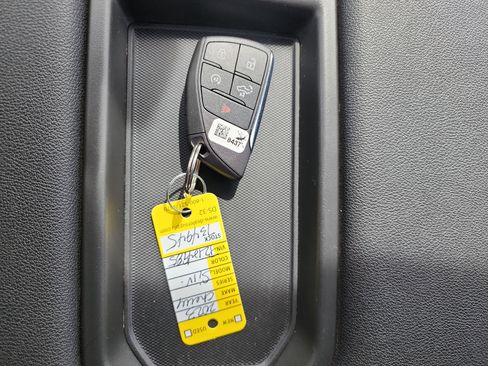 Certified 2023 Chevrolet Silverado 1500 Custom image 32