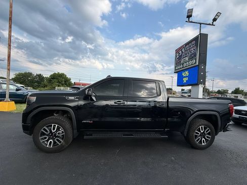 Used 2023 GMC Sierra 1500 AT4 w/ Technology Package AWD/4WD image 7