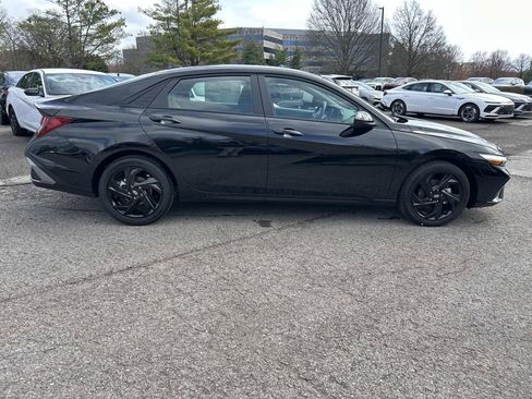 New 2026 Hyundai Elantra Sport image 8