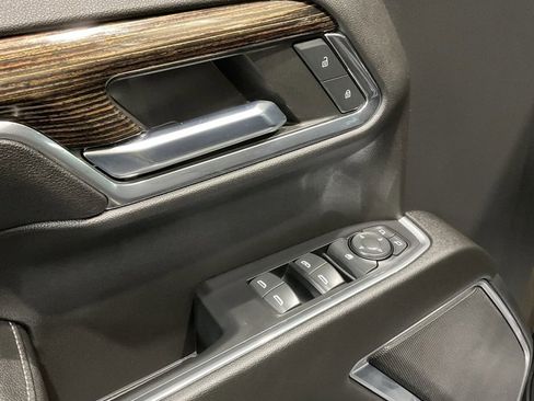 Used 2023 GMC Sierra 1500 Elevation image 7