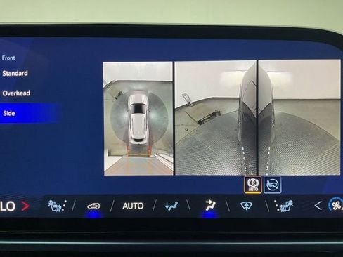 New 2026 Chevrolet Equinox EV LT image 18