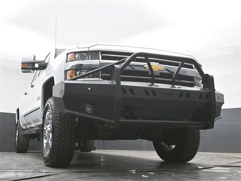 Used 2019 Chevrolet Silverado 2500 High Country w/ Duramax Plus Package image 43