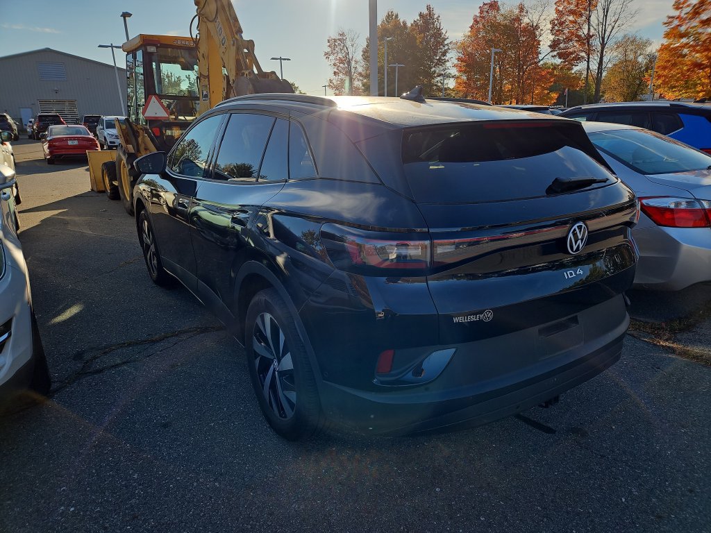 Used 2023 Volkswagen ID.4 Pro AWD/4WD image 2