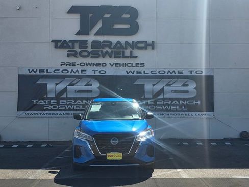Used 2024 Nissan Kicks S FWD image 3