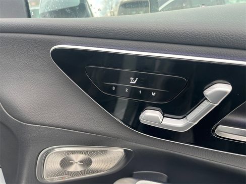 Certified 2025 Mercedes-Benz GLC 300 4MATIC image 18