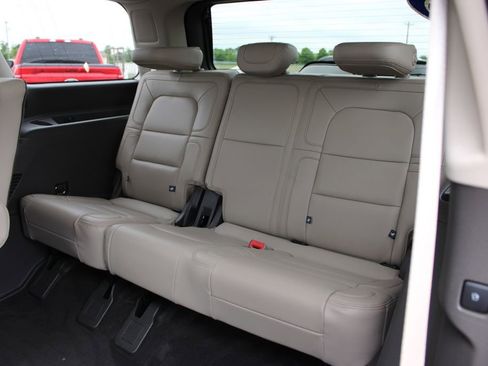Used 2023 Lincoln Navigator Reserve RWD image 29