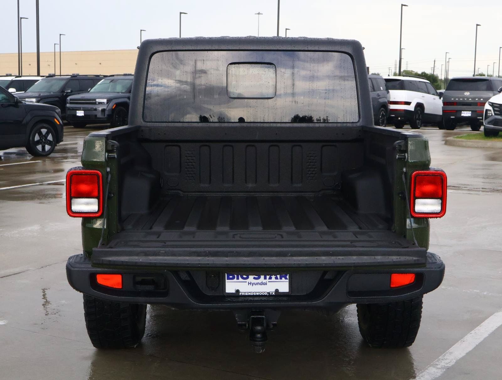 Used 2023 Jeep Gladiator Sport AWD/4WD image 8