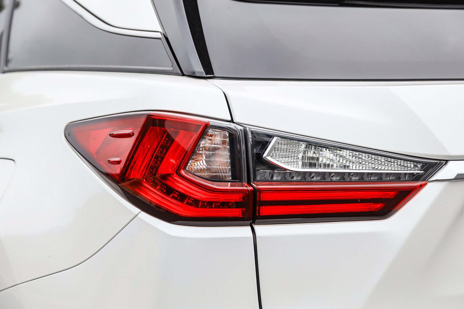 Used 2019 Lexus RX 350L FWD image 8