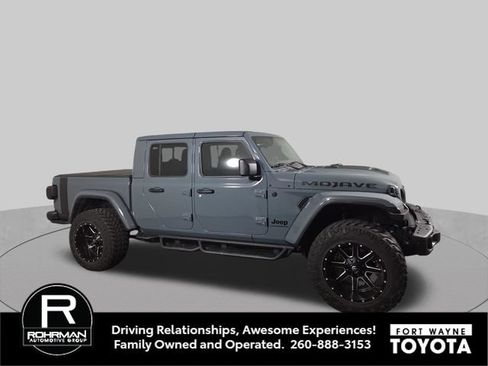 Used 2024 Jeep Gladiator Mojave AWD/4WD image 6