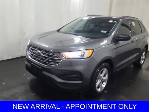 Used 2022 Ford Edge SE image 1