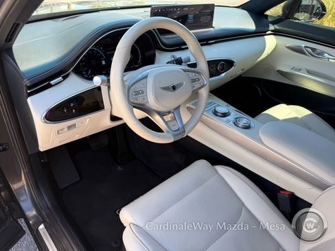 Used 2025 Genesis Electrified GV70 Advanced w/ Prestige Package image 11