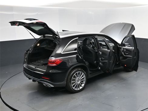 Used 2021 Mercedes-Benz GLC 300 4MATIC image 18