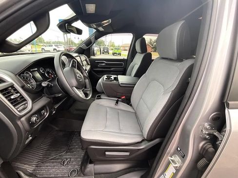 Used 2023 RAM 1500 Big Horn AWD/4WD image 4