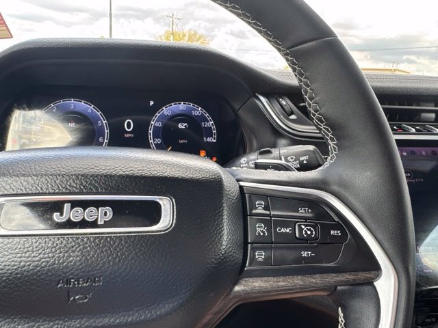 Used 2025 Jeep Grand Cherokee L Limited RWD image 14