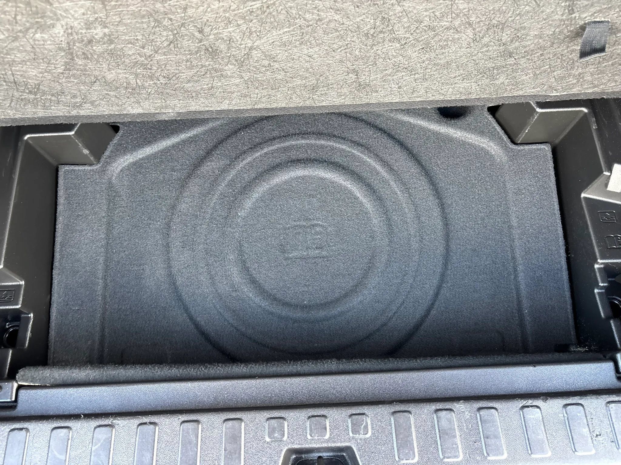 Used 2023 GMC Terrain SLE FWD image 53