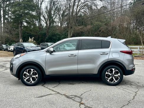 Used 2021 Kia Sportage LX image 4