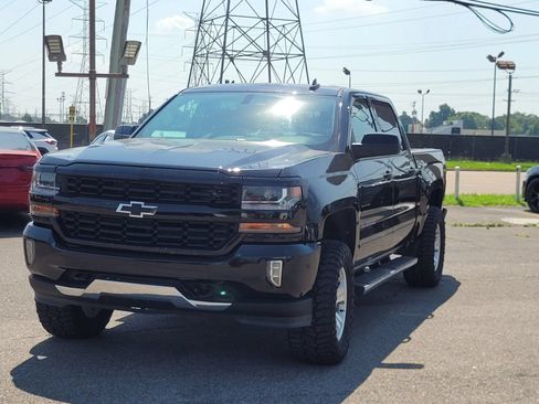 Used 2018 Chevrolet Silverado 1500 LT w/ All Star Edition AWD/4WD image 13