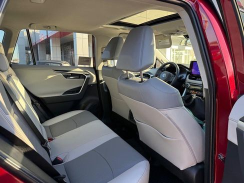 New 2025 Toyota RAV4 Limited image 6