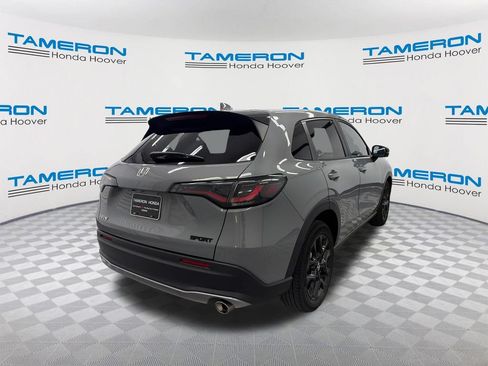 Used 2025 Honda HR-V Sport image 5