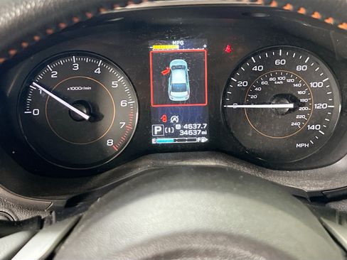 Used 2023 Subaru Crosstrek 2.0i Premium AWD/4WD image 12