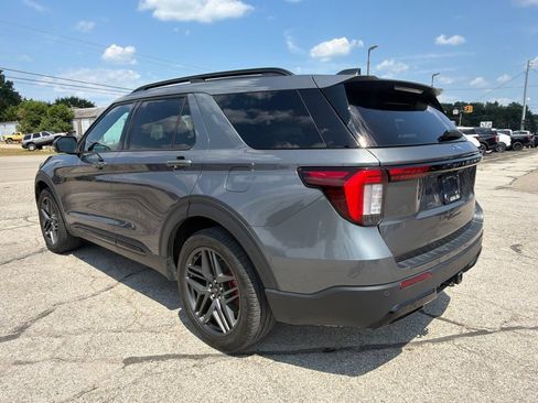 Used 2025 Ford Explorer ST-Line w/ Premium Package AWD/4WD image 44