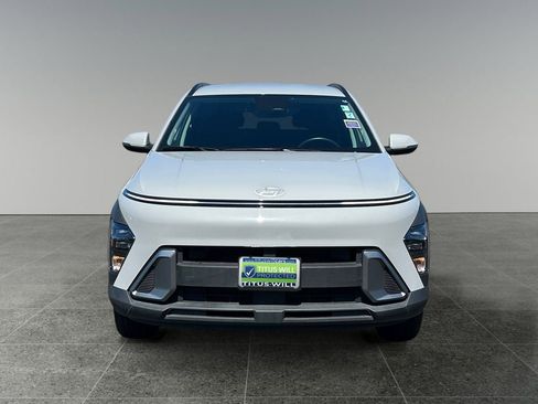 Used 2025 Hyundai Kona SEL AWD/4WD image 3