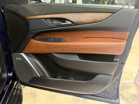 Used 2019 Cadillac Escalade ESV Luxury w/ LPO, Radiant Package image 48