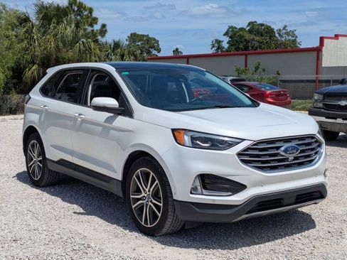 Used 2021 Ford Edge Titanium w/ Equipment Group 301A image 3