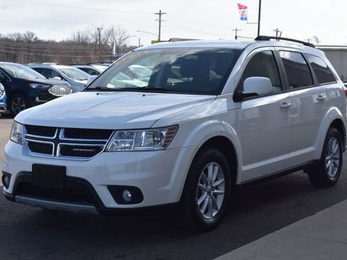 Used 2016 Dodge Journey SXT w/ Comfort/Convenience Group image 12