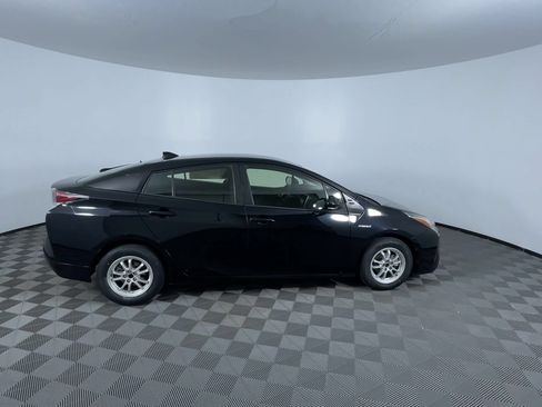 Used 2016 Toyota Prius Two FWD image 9