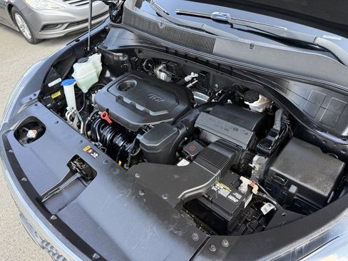 Used 2016 Kia Sorento AWD w/ LX Convenience Package image 29