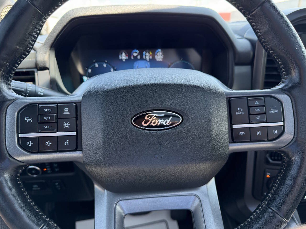 Used 2024 Ford F150 Lariat AWD/4WD image 14