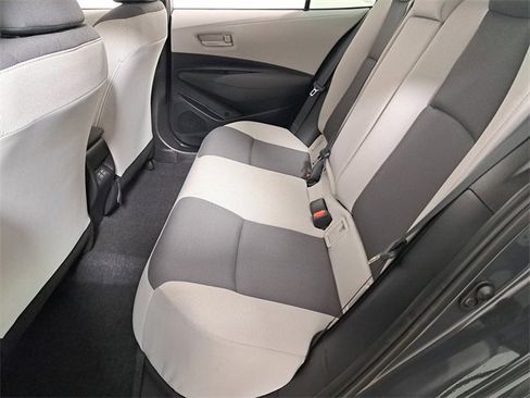 Used 2025 Toyota Corolla LE w/ Convenience Package image 12