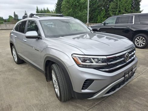 Used 2020 Volkswagen Atlas Cross Sport SEL AWD/4WD image 2