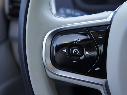 Certified 2023 Volvo XC90 B6 Plus w/ Protection Package Premier image 15