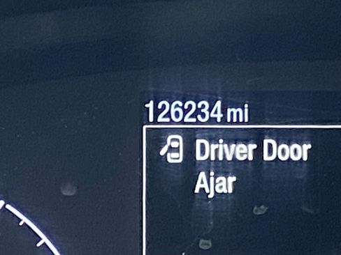 Used 2020 Ford Transit 350 XLT image 3