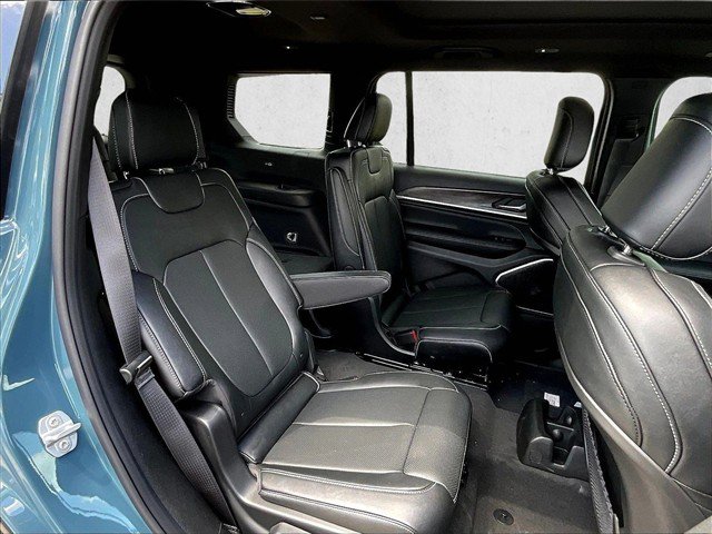 New 2026 Jeep Grand Cherokee L Limited AWD/4WD image 25