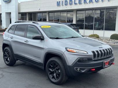 Used 2017 Jeep Cherokee Trailhawk w/ Trailer Tow Group