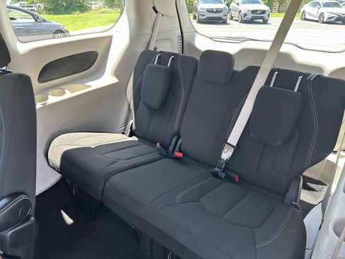 Used 2023 Chrysler Voyager LX FWD image 26