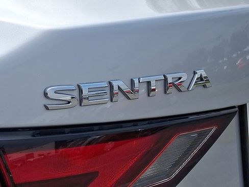 Used 2023 Nissan Sentra SV image 31