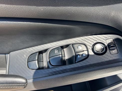 Used 2024 Nissan Altima 2.5 SV FWD image 28