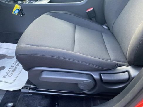 New 2026 Hyundai Kona SE FWD image 14